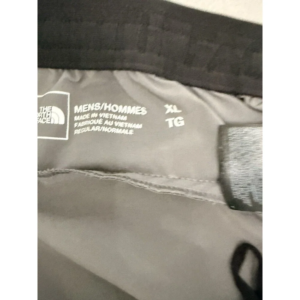 The North Face Men’s Gray Flashdry-XD Shorts XL 7” Inseam